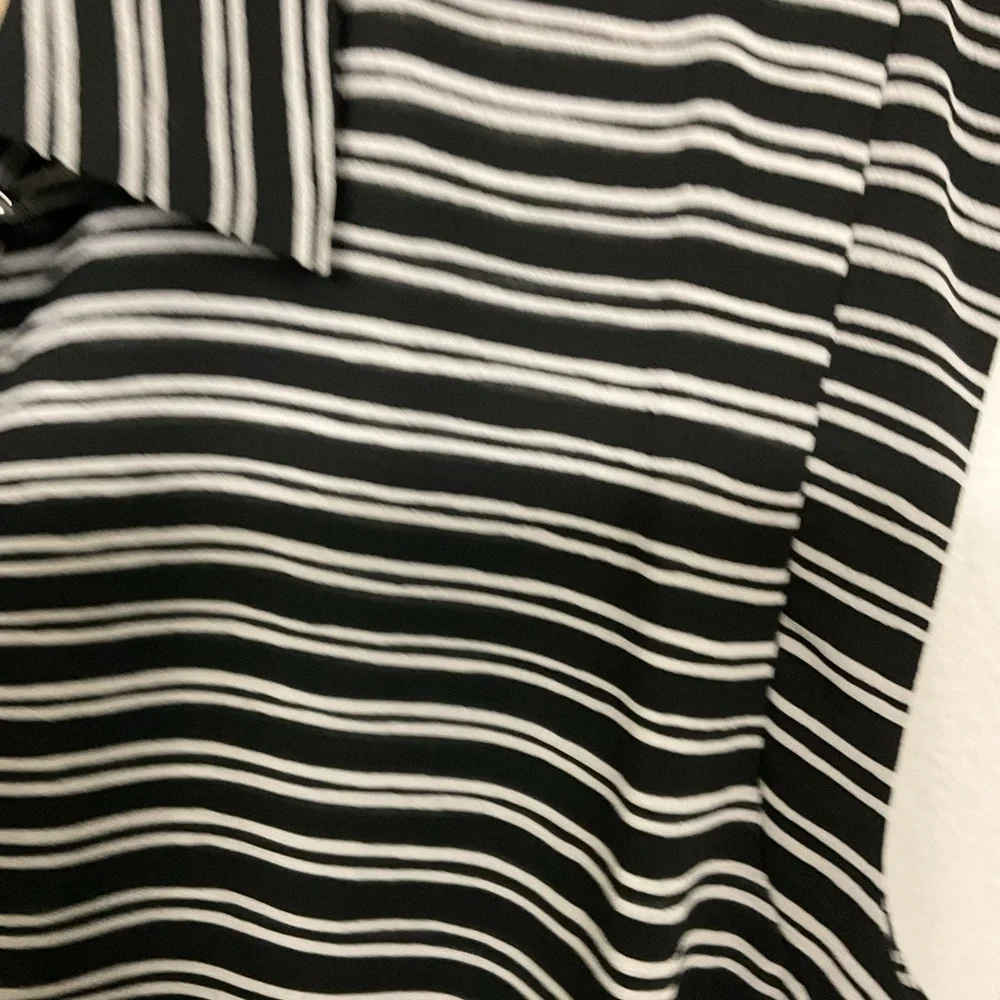 TOMMY HILFIGER Black and White Sleeveless Dress. SIZE L